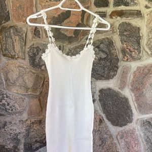 White daisy dress